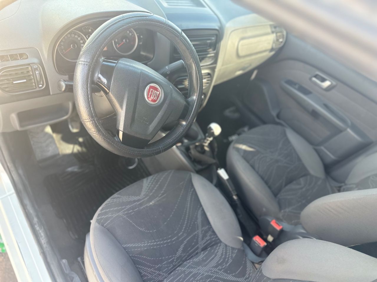 Fiat Siena Usado en Mendoza, deRuedas