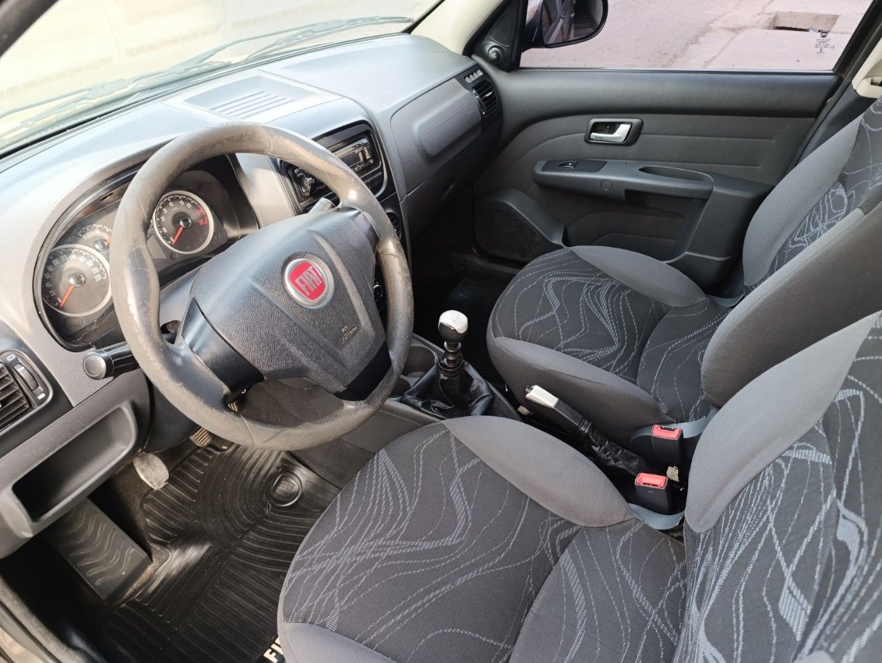 Fiat Siena Usado Financiado en Mendoza, deRuedas