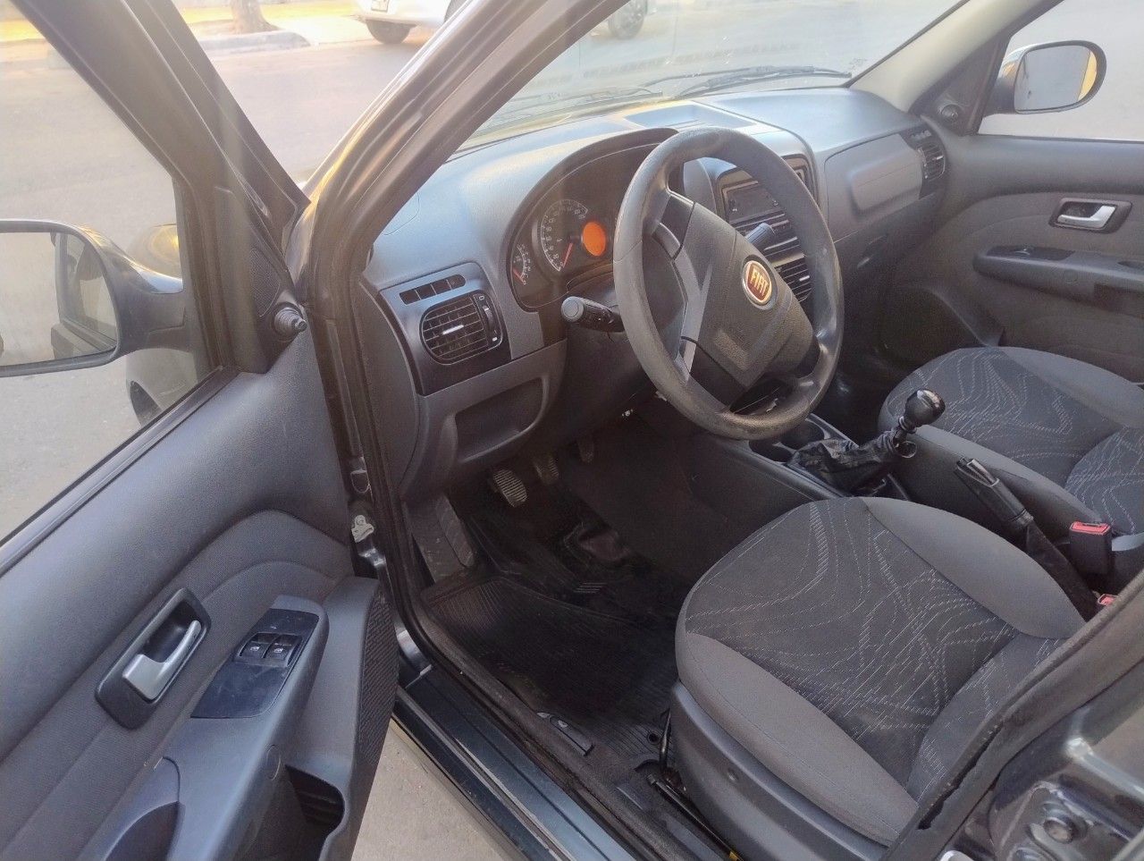 Fiat Siena Usado Financiado en Mendoza, deRuedas