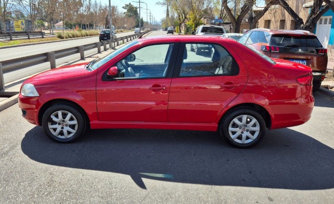 Fiat Siena Usado Financiado en Mendoza, deRuedas