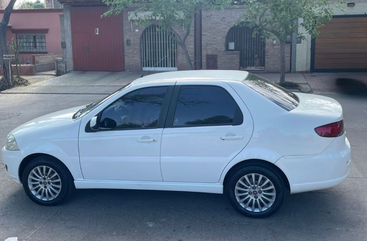 Fiat Siena Usado Financiado en Mendoza, deRuedas