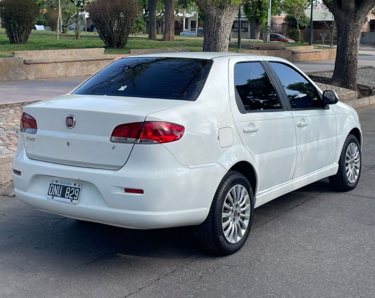Fiat Siena Usado Financiado en Mendoza, deRuedas