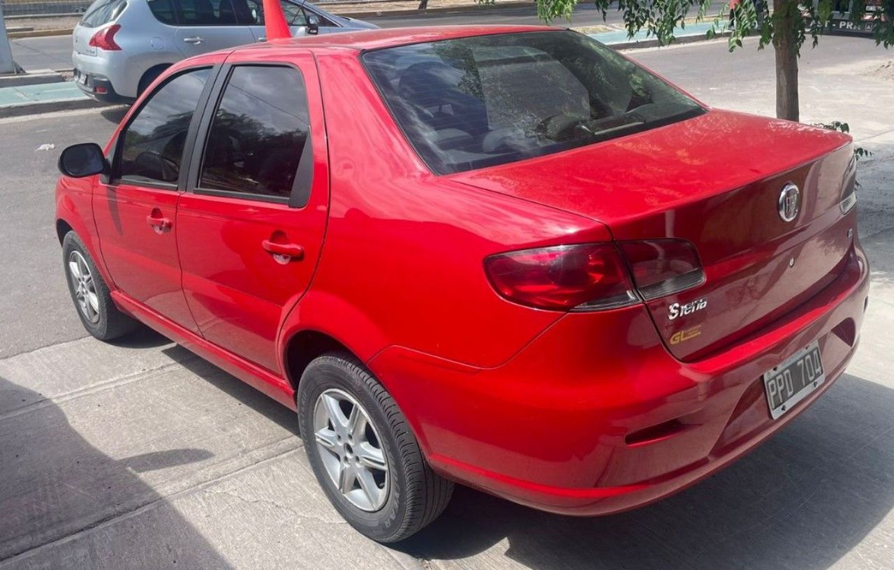 Fiat Siena Usado Financiado en Mendoza, deRuedas