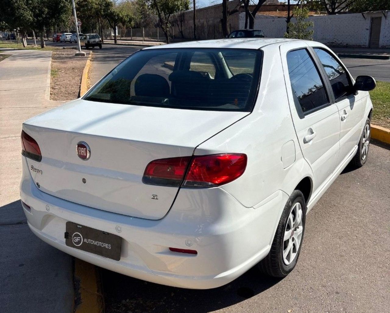 Fiat Siena Usado Financiado en Mendoza, deRuedas