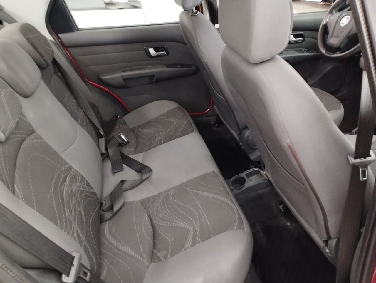 Fiat Siena Usado Financiado en Mendoza, deRuedas