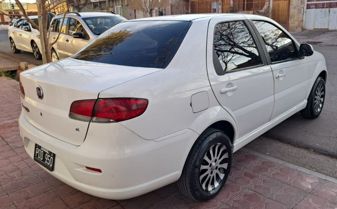 Fiat Siena Usado en Mendoza, deRuedas