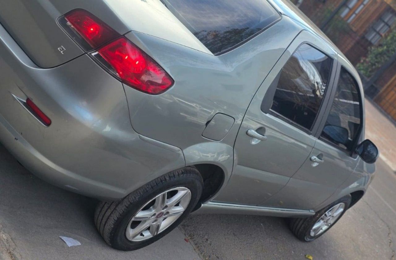 Fiat Siena Usado en Mendoza, deRuedas