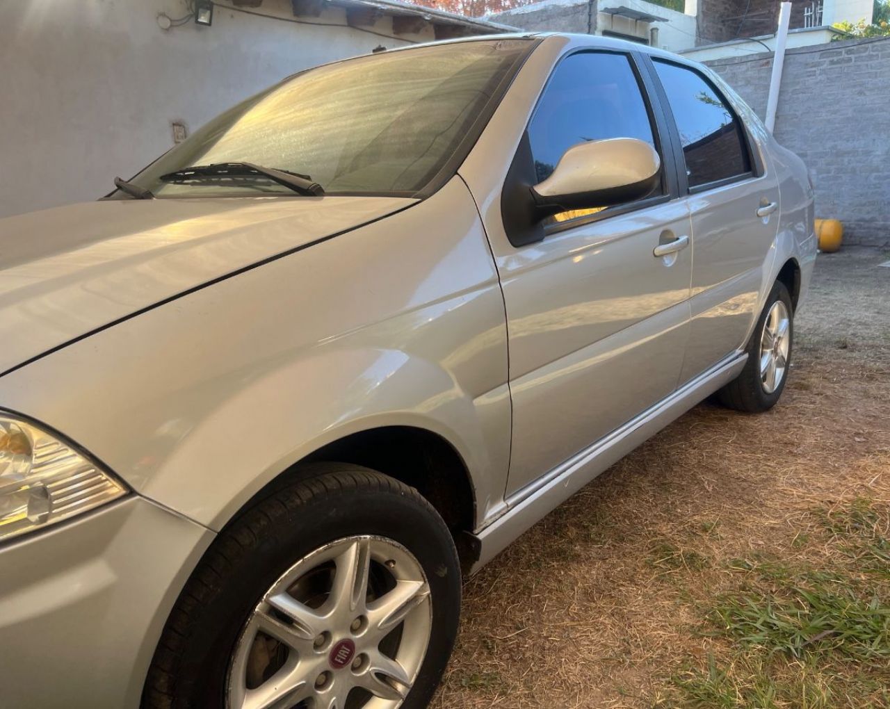 Fiat Siena Usado Financiado en Mendoza, deRuedas