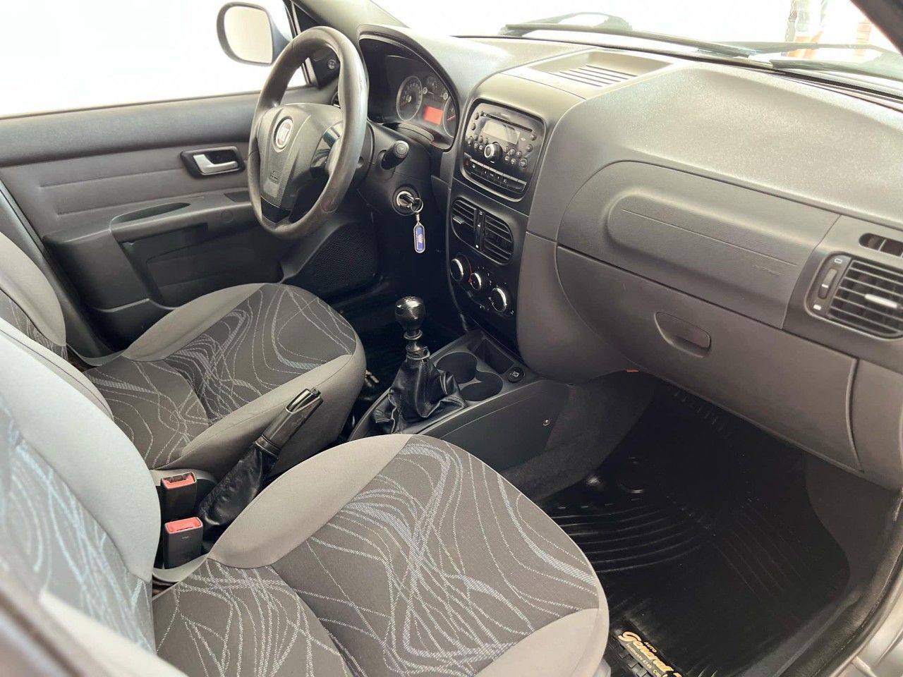 Fiat Siena Usado Financiado en Mendoza, deRuedas
