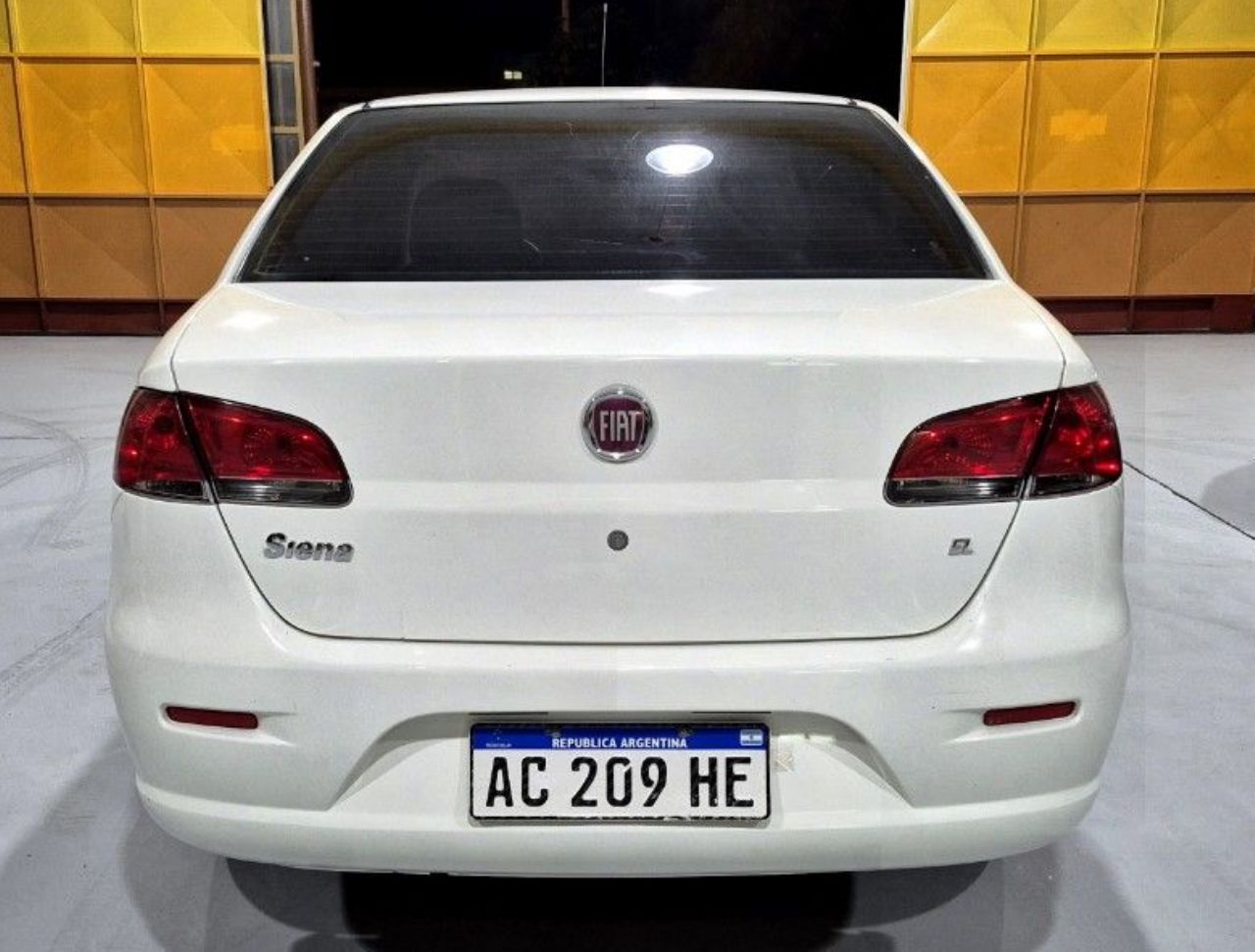 Fiat Siena Usado Financiado en Mendoza, deRuedas