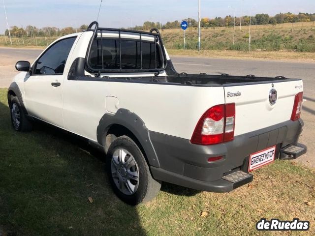 Fiat Strada Usada en Córdoba, deRuedas