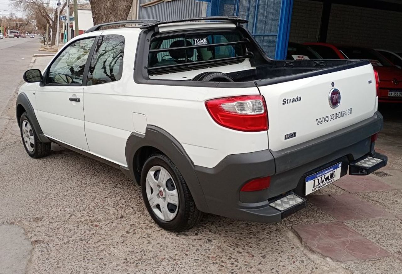 Fiat Strada Usada Financiado en Mendoza, deRuedas
