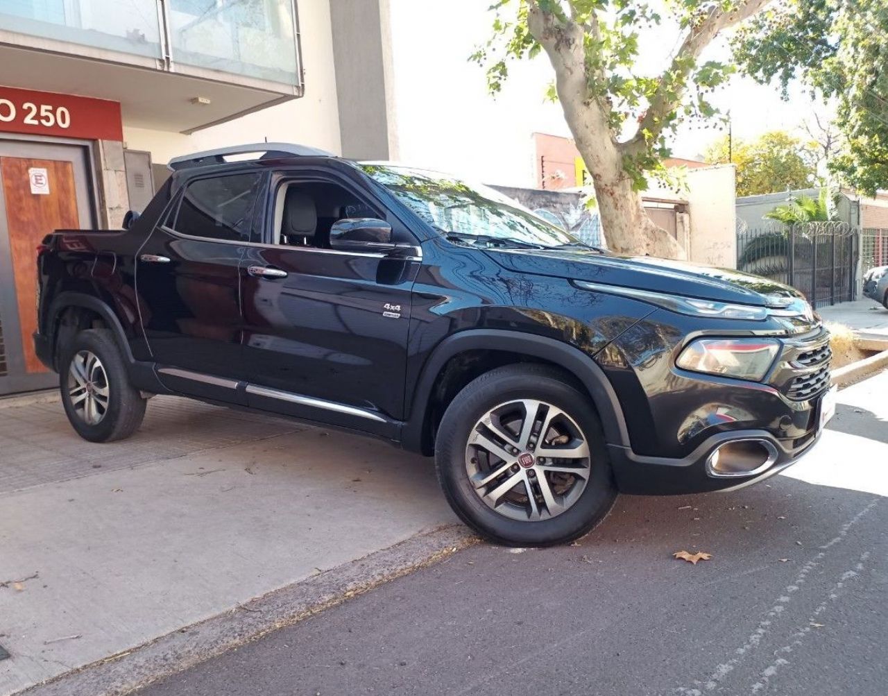 Fiat Toro Usada en Mendoza, deRuedas