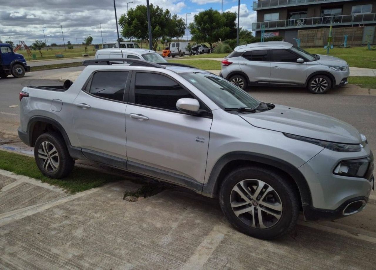 Fiat Toro Usada Financiado en Córdoba, deRuedas