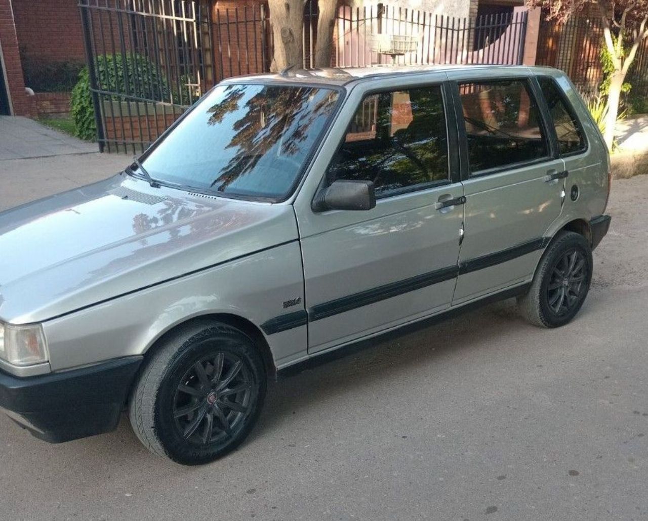 Fiat Uno Usado en Mendoza, deRuedas