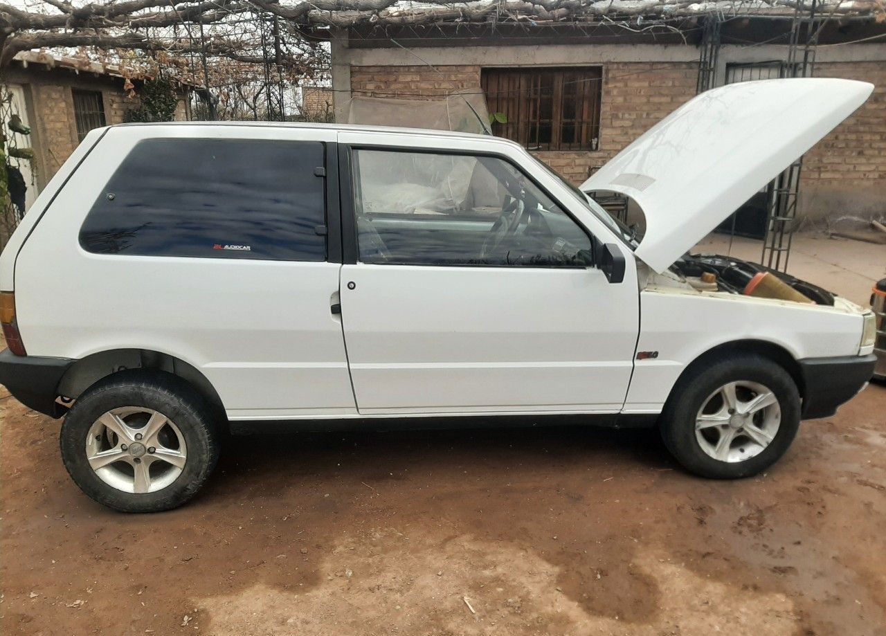 Fiat Uno Usado en Mendoza, deRuedas