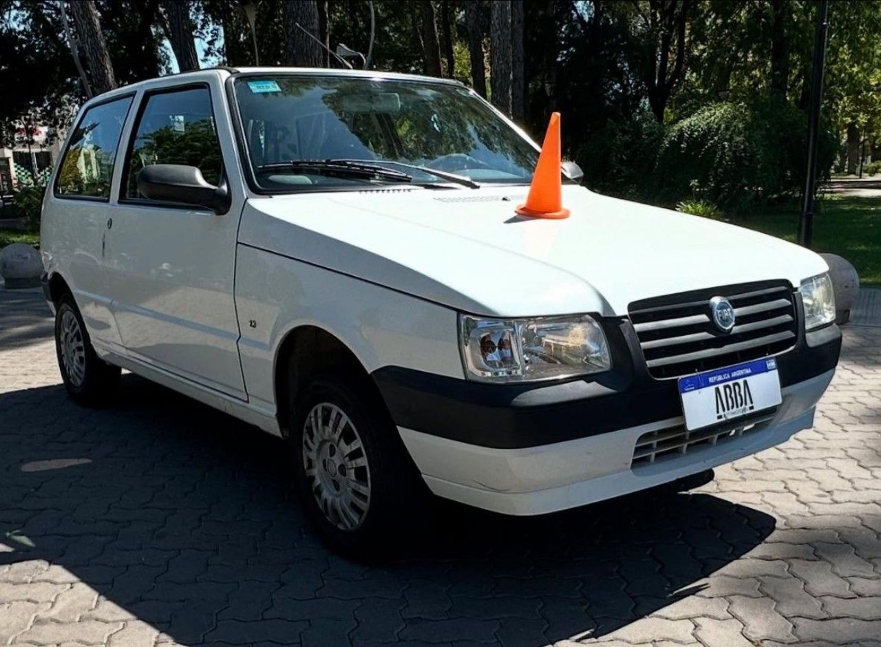 Fiat Uno Usado Financiado en Mendoza, deRuedas