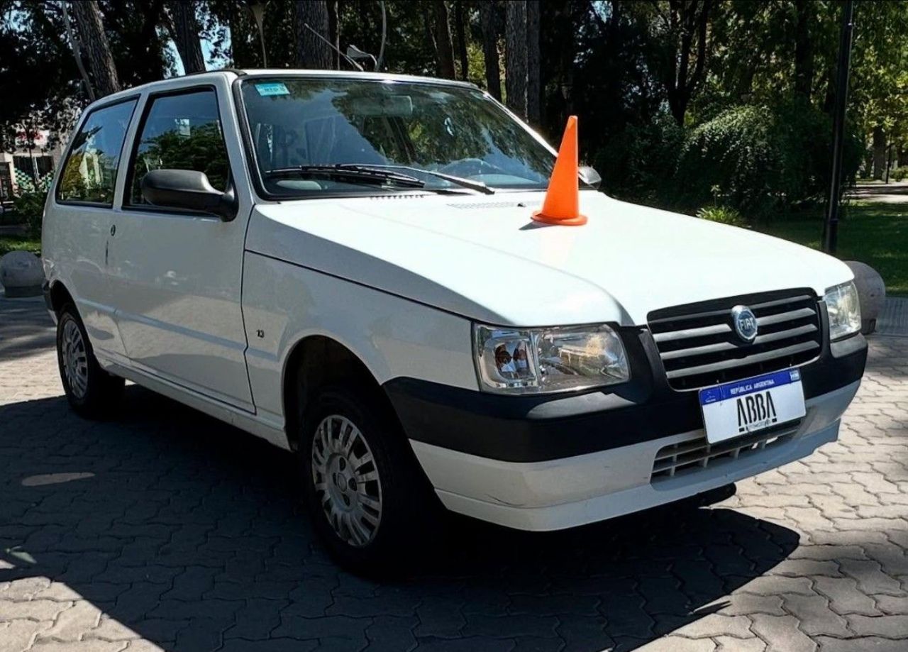 Fiat Uno Usado Financiado en Mendoza, deRuedas