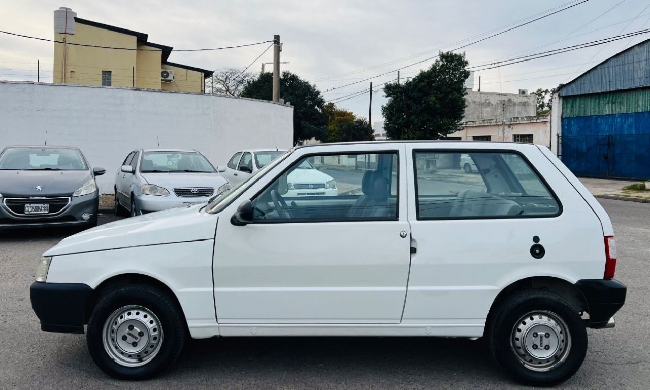 Fiat Uno Usado Financiado en Córdoba, deRuedas