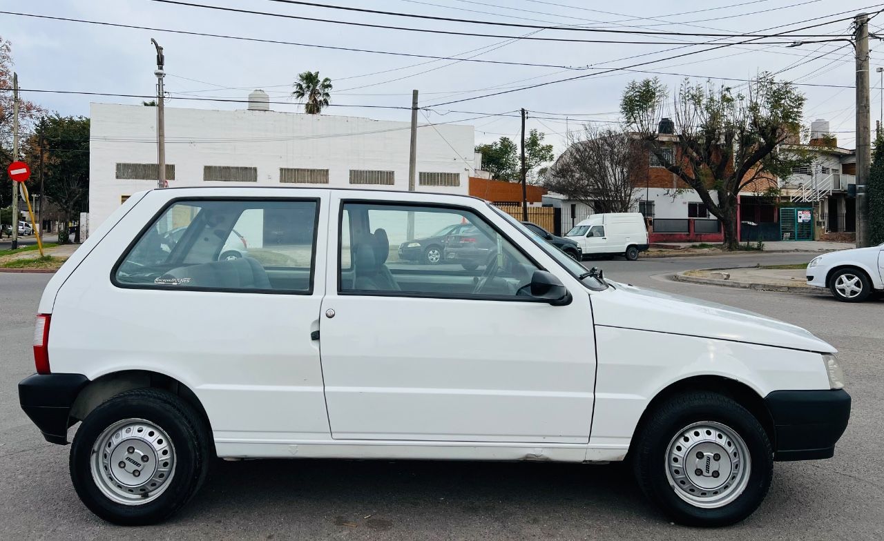 Fiat Uno Usado Financiado en Córdoba, deRuedas