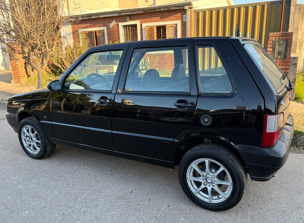 Fiat Uno Usado Financiado en Córdoba, deRuedas