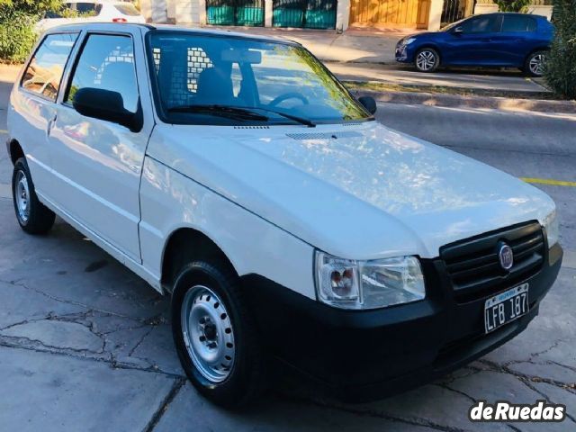 Fiat Uno Cargo Usada en Mendoza, deRuedas