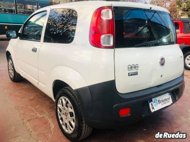 Fiat Uno Cargo Usada en Mendoza, deRuedas