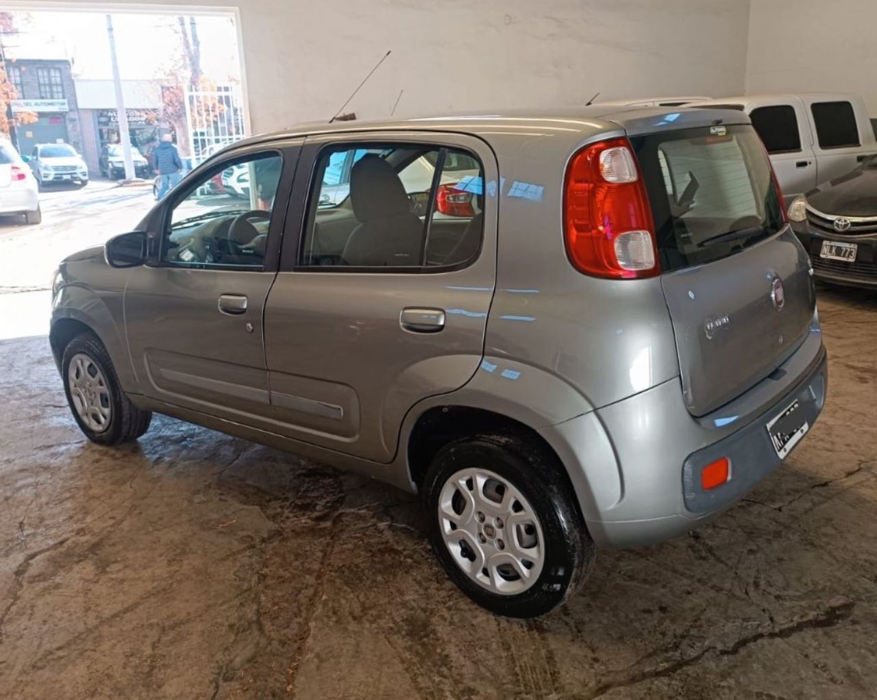 Fiat Uno Evo Usado Financiado en Mendoza, deRuedas