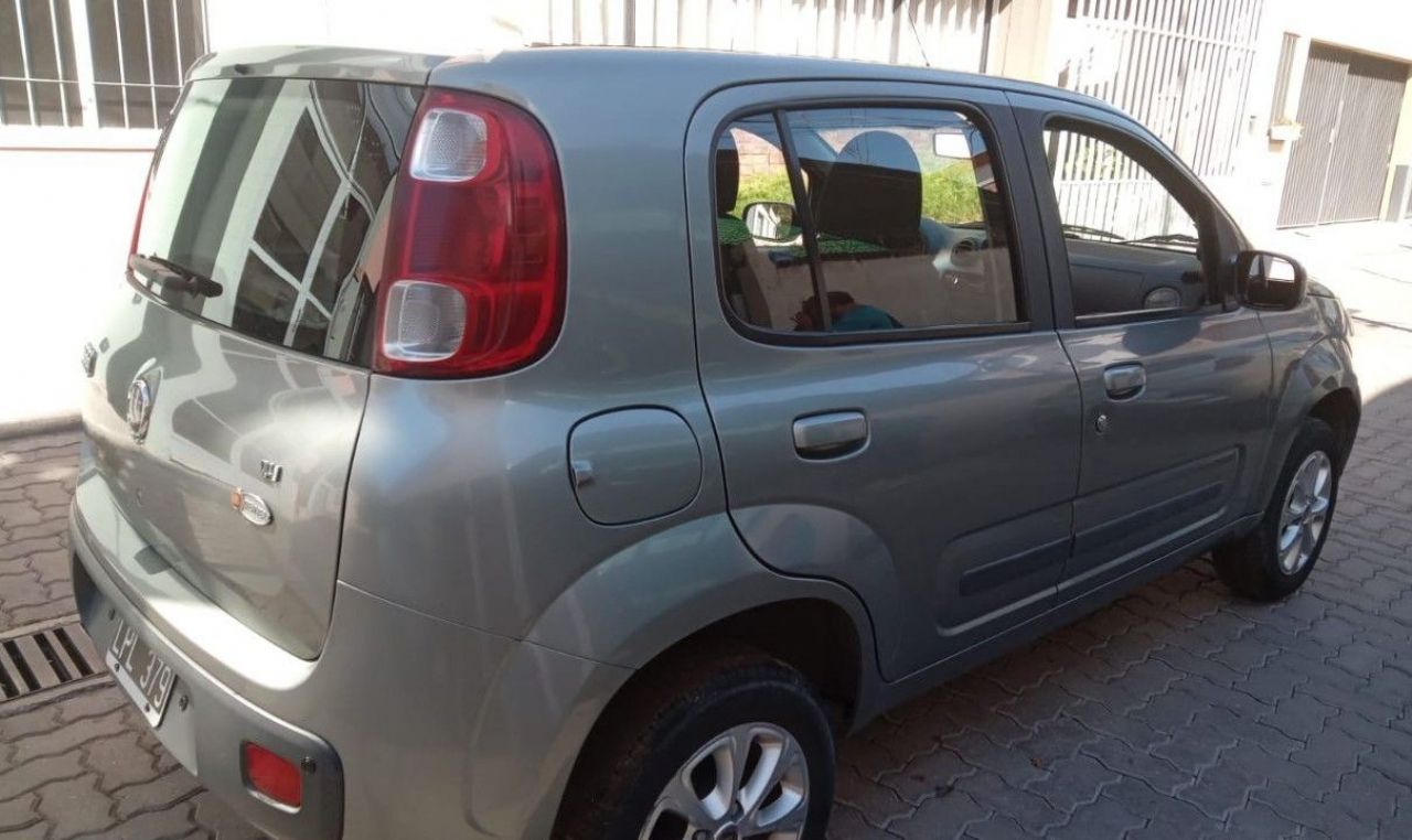 Fiat Uno Evo Usado Financiado en Mendoza, deRuedas