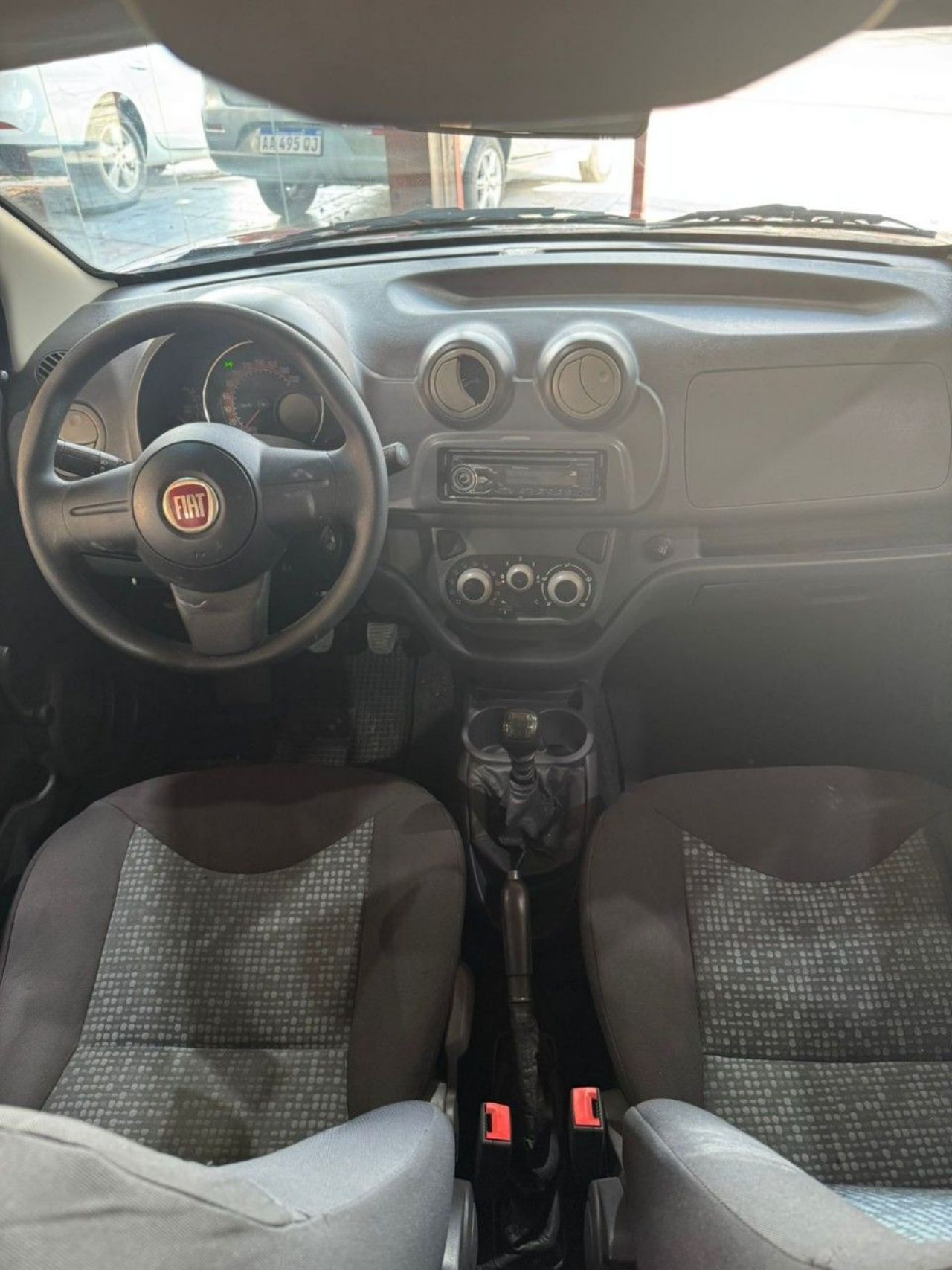 Fiat Uno Evo Usado Financiado en Córdoba, deRuedas