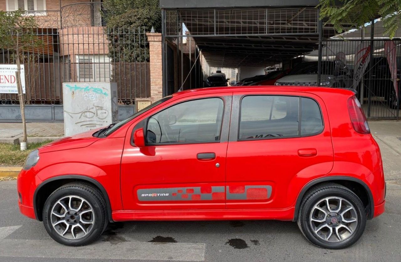 Fiat Uno Evo Usado Financiado en San Juan, deRuedas