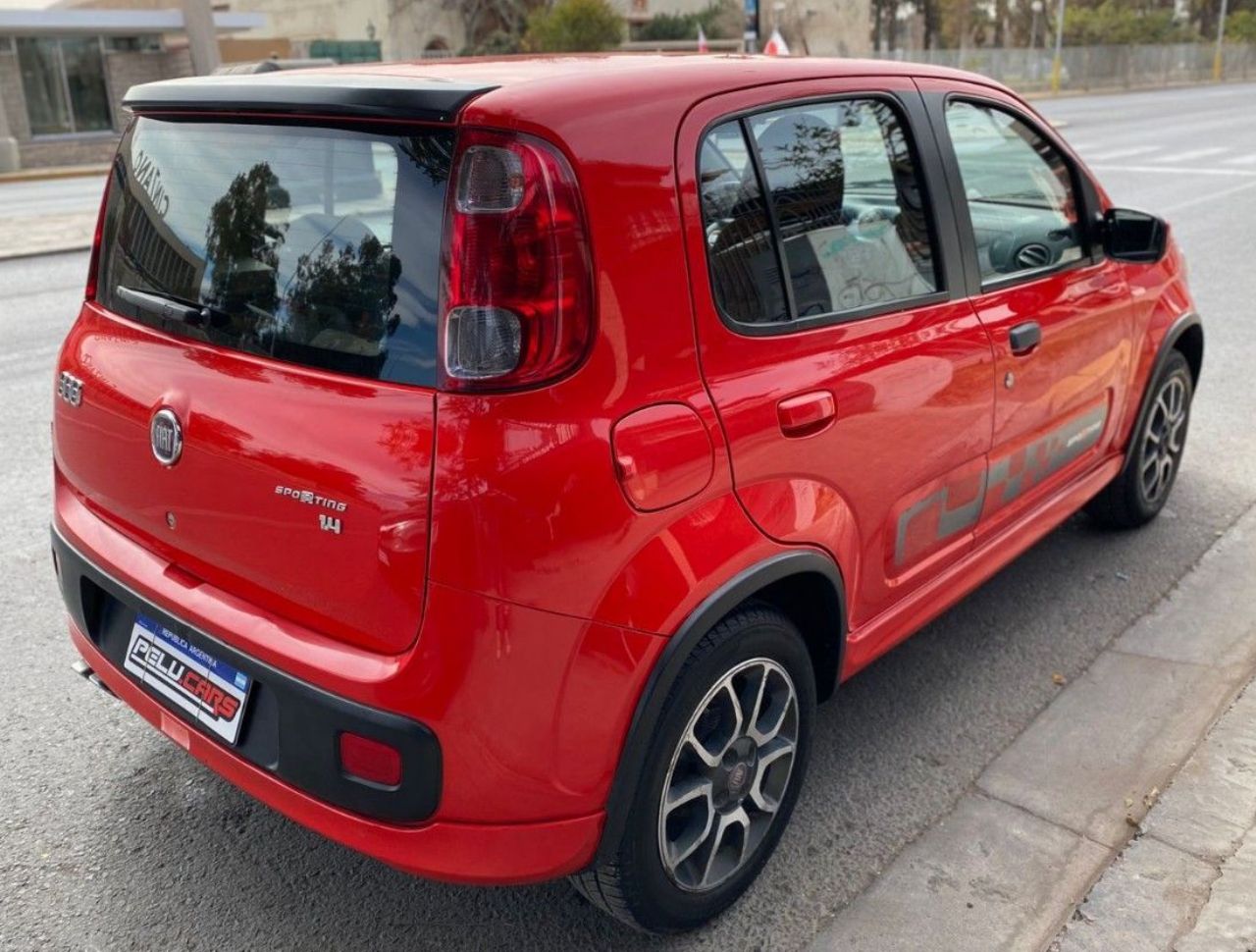Fiat Uno Evo Usado Financiado en San Juan, deRuedas