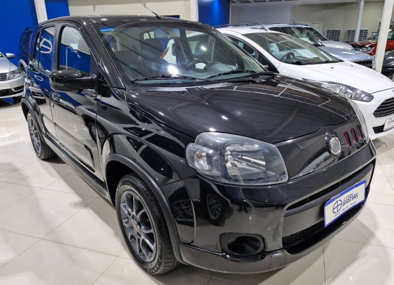 Fiat Uno Evo Usado Financiado en Mendoza, deRuedas
