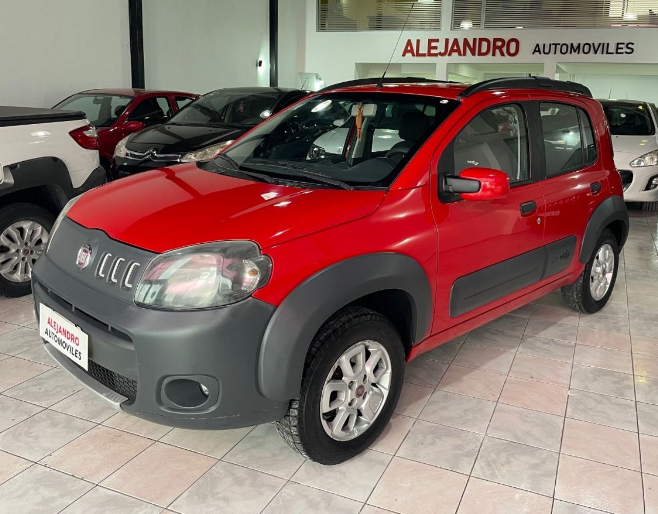 Fiat Uno Evo Usado Financiado en Córdoba, deRuedas