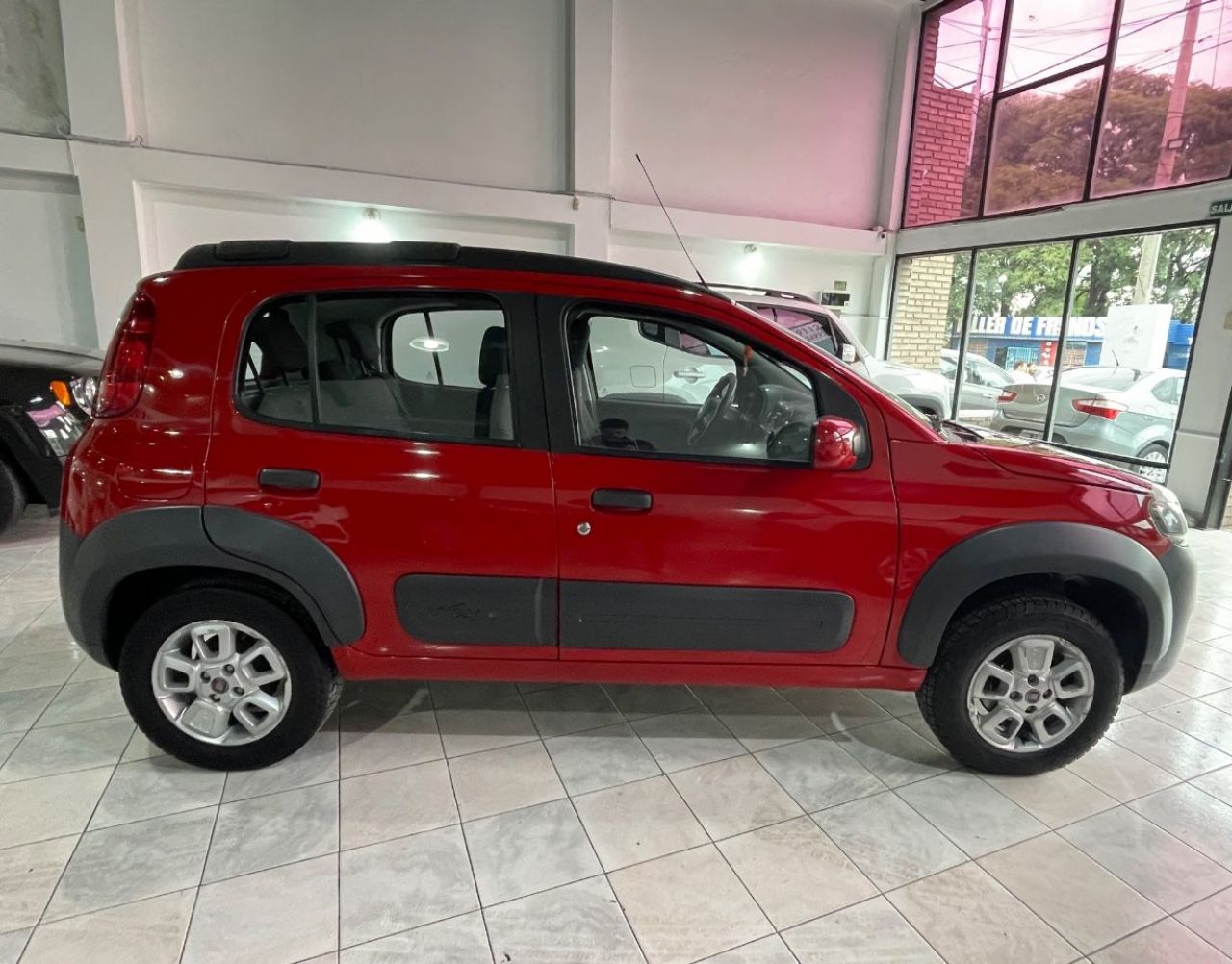 Fiat Uno Evo Usado Financiado en Córdoba, deRuedas