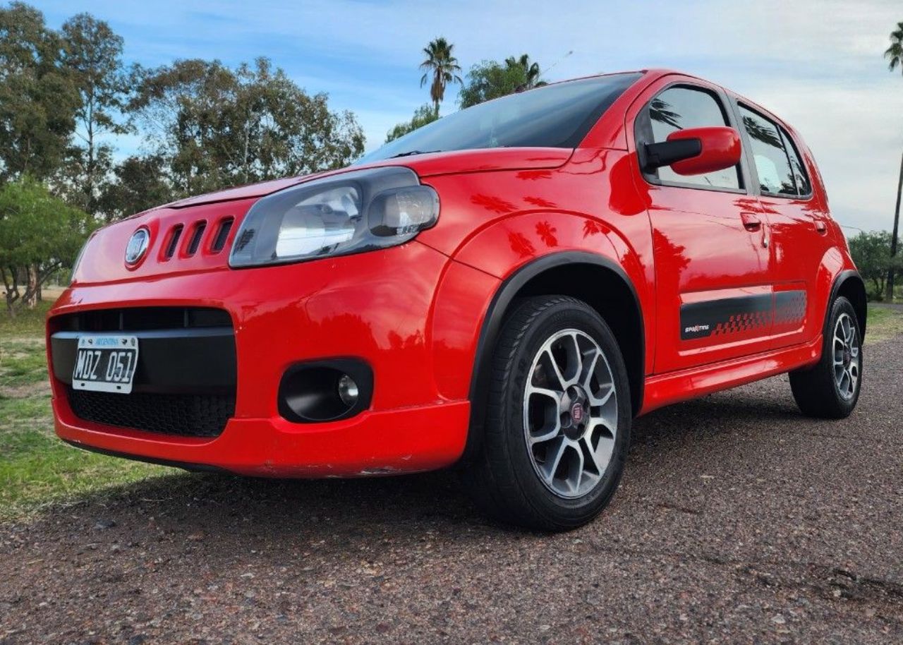 Fiat Uno Evo Usado Financiado en Mendoza, deRuedas