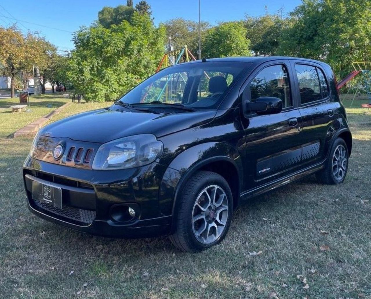 Fiat Uno Evo Usado Financiado en Córdoba, deRuedas
