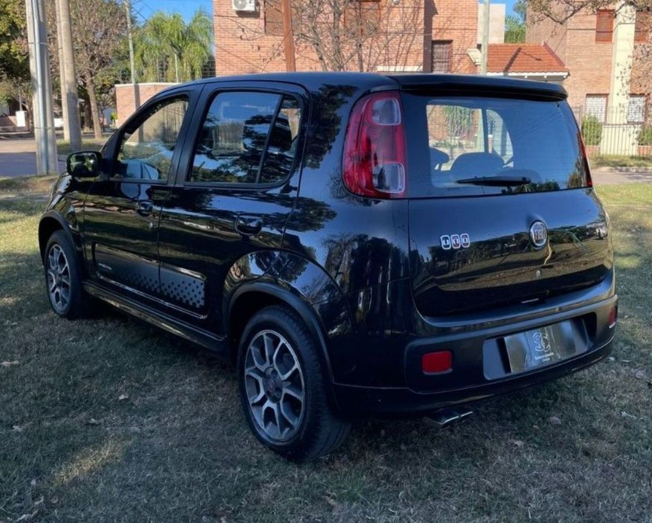 Fiat Uno Evo Usado Financiado en Córdoba, deRuedas