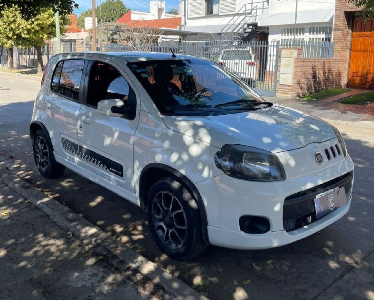 Fiat Uno Evo Usado Financiado en Córdoba, deRuedas