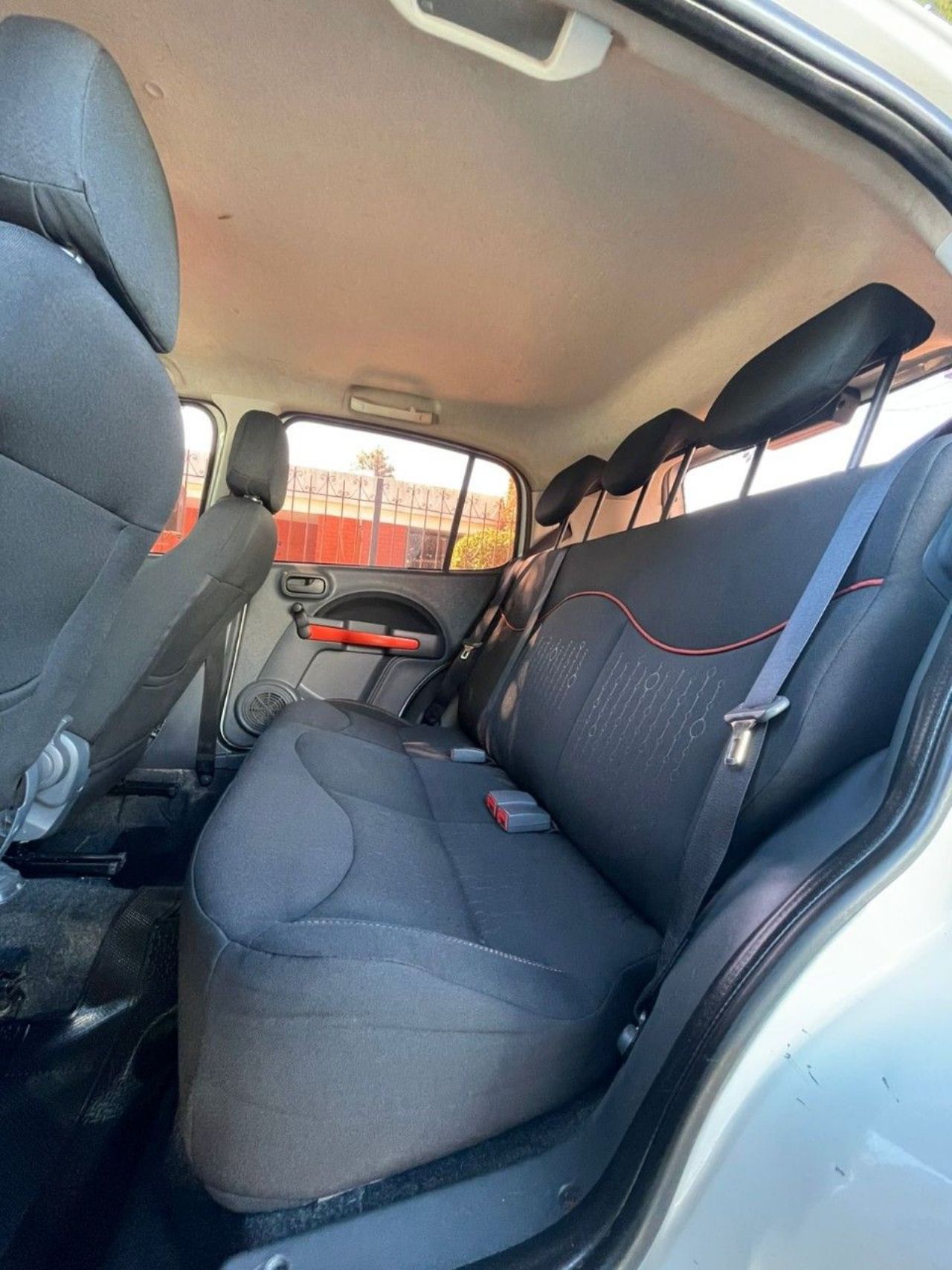 Fiat Uno Evo Usado Financiado en Córdoba, deRuedas
