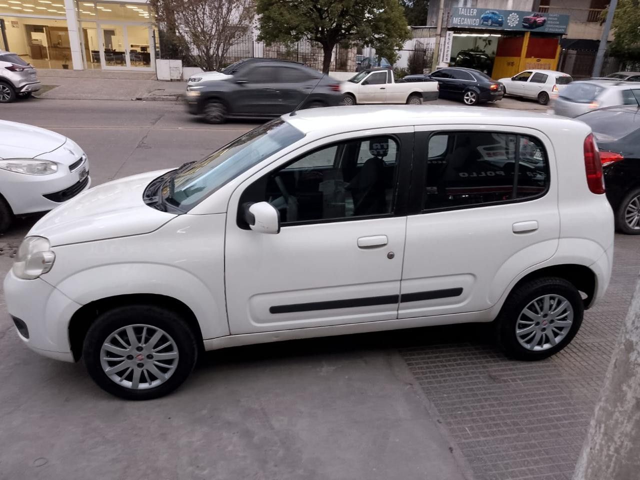 Fiat Uno Evo Usado Financiado en Córdoba, deRuedas