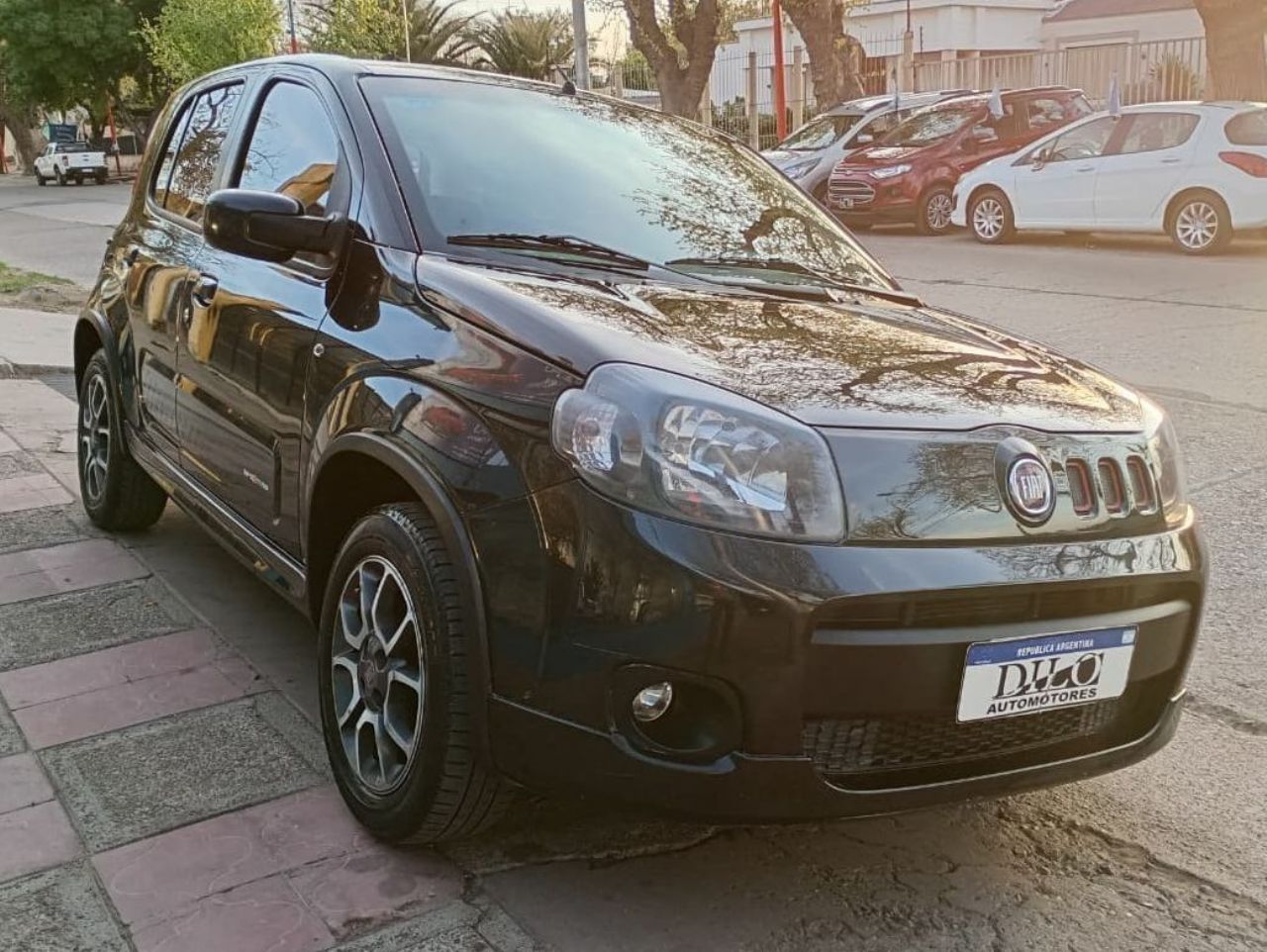 Fiat Uno Evo Usado Financiado en Mendoza, deRuedas