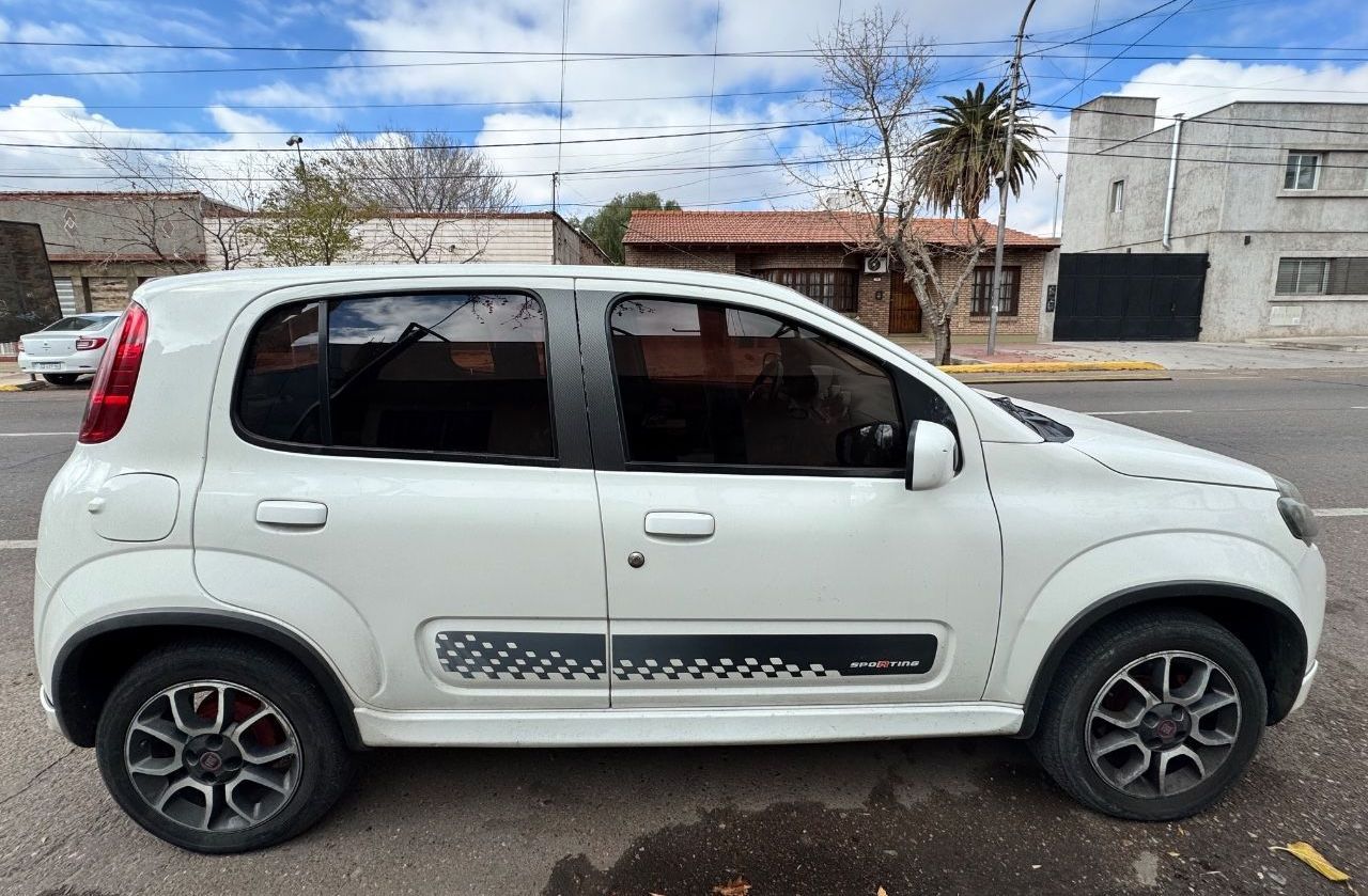 Fiat Uno Evo Usado en Mendoza, deRuedas