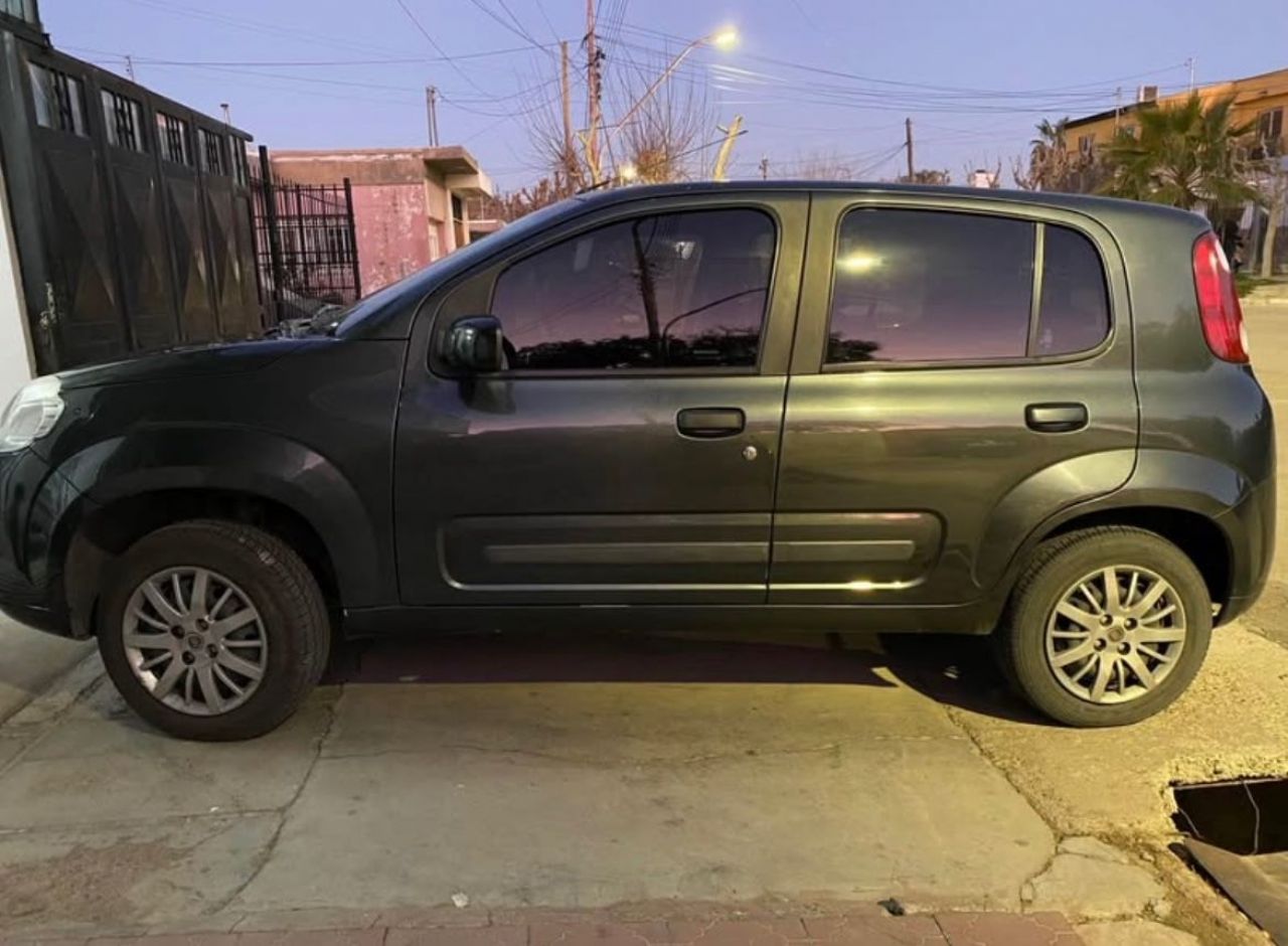 Fiat Uno Evo Usado Financiado en Mendoza, deRuedas