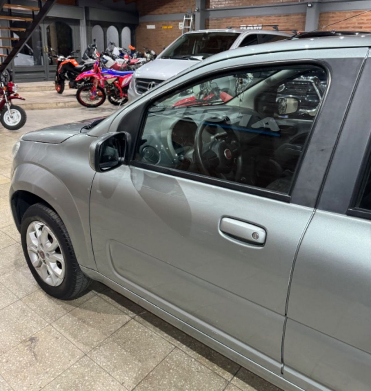 Fiat Uno Evo Usado Financiado en San Juan, deRuedas