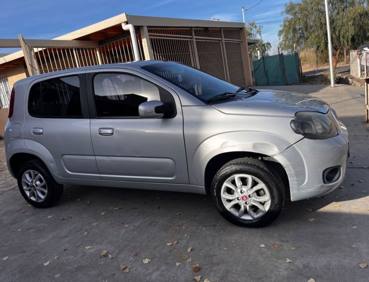 Fiat Uno Evo Usado en Mendoza, deRuedas