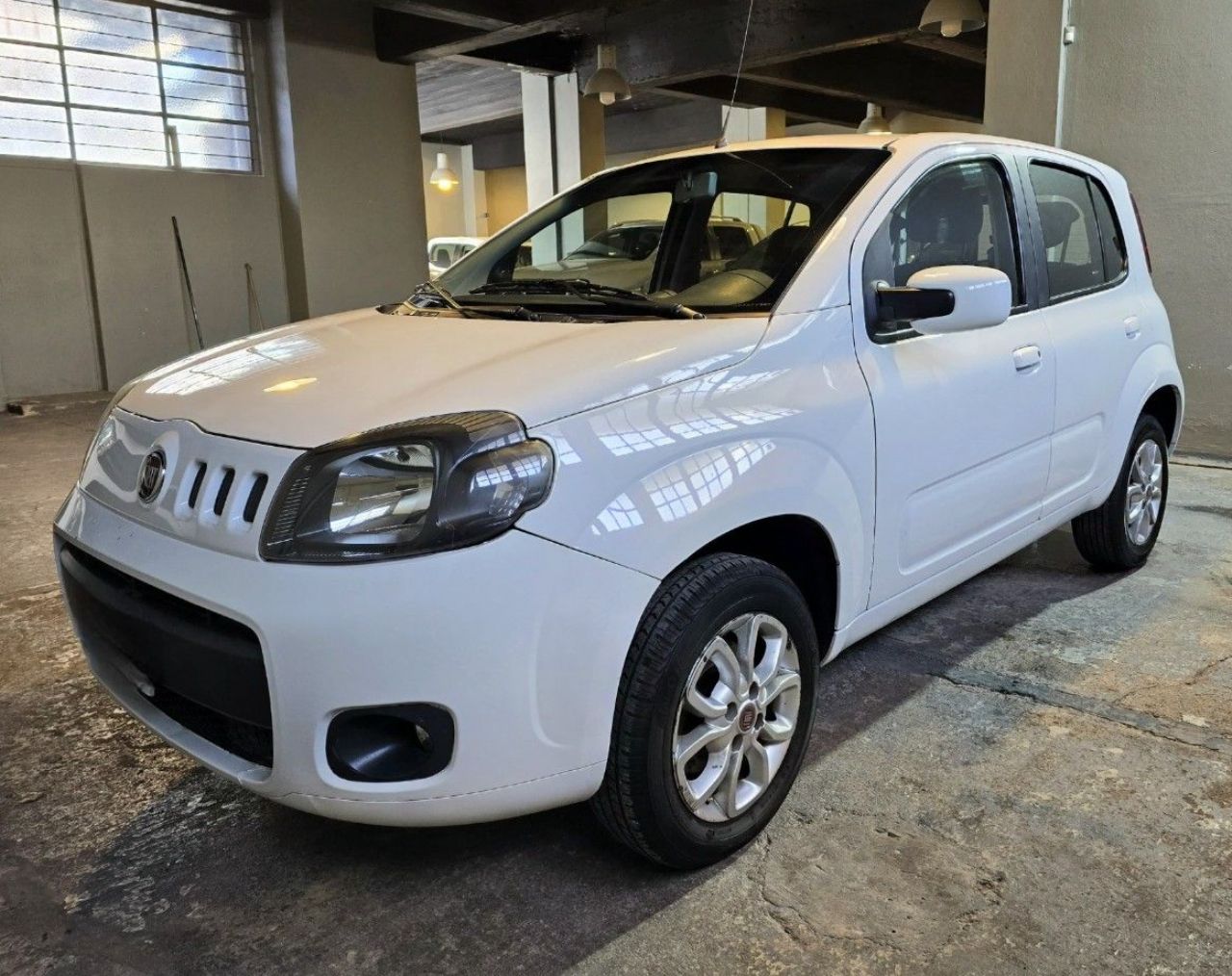 Fiat Uno Evo Usado Financiado en Mendoza, deRuedas