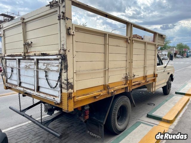 Ford 350 Usado en Mendoza, deRuedas