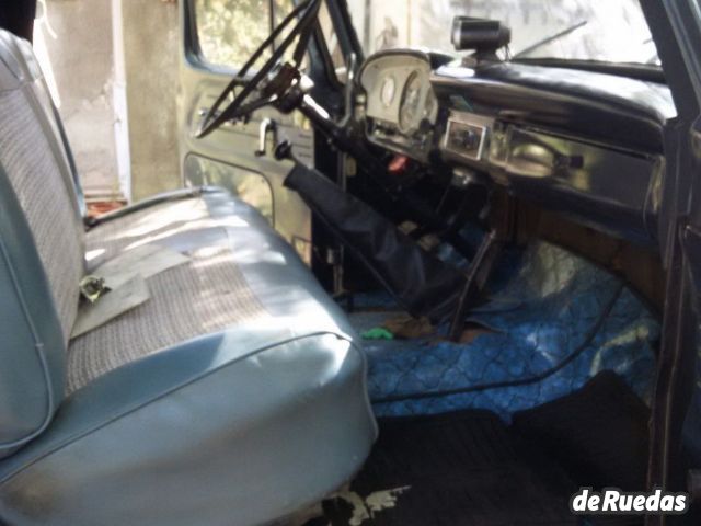 Ford 600 Usado en Mendoza, deRuedas