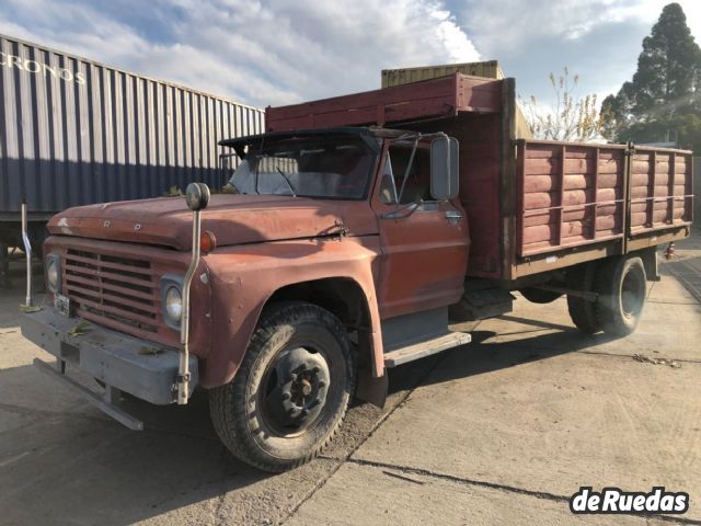 Ford 600 Usado en Mendoza, deRuedas